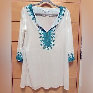 Calypso St. Barth white tunic w/turquoise trim
